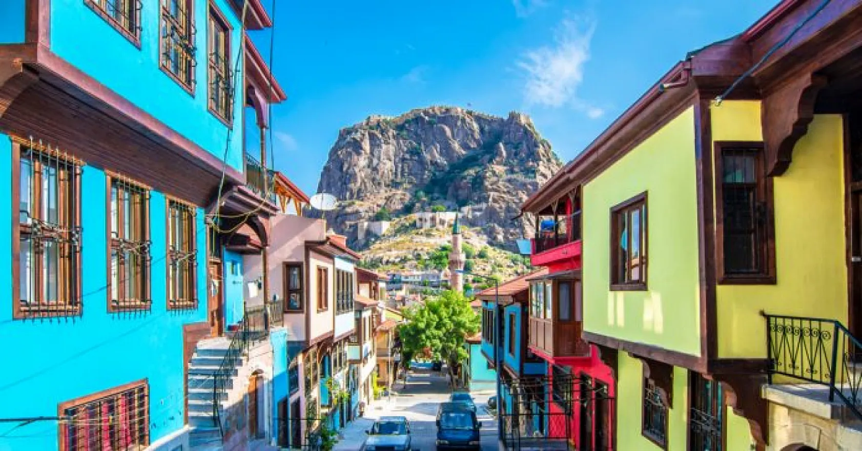 Yıllara Meydan Okuyan Afyon Binaları