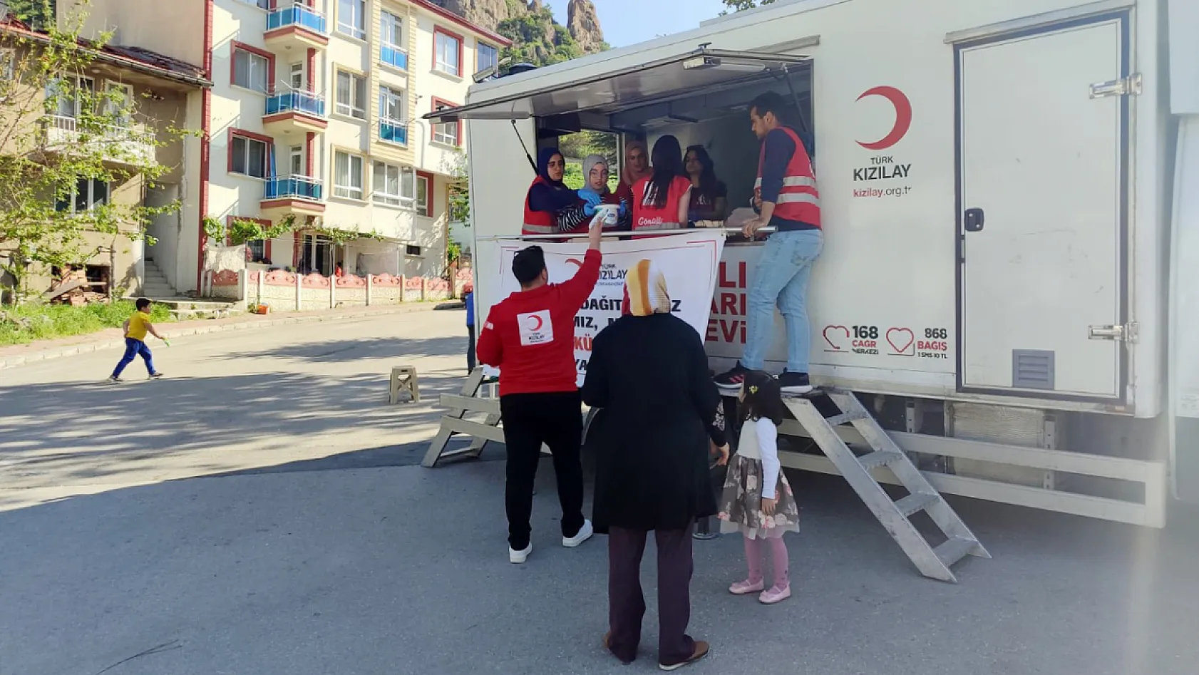 '157 Yıldır Hilalin Gölgesinde Yürümekten Onurluyuz'