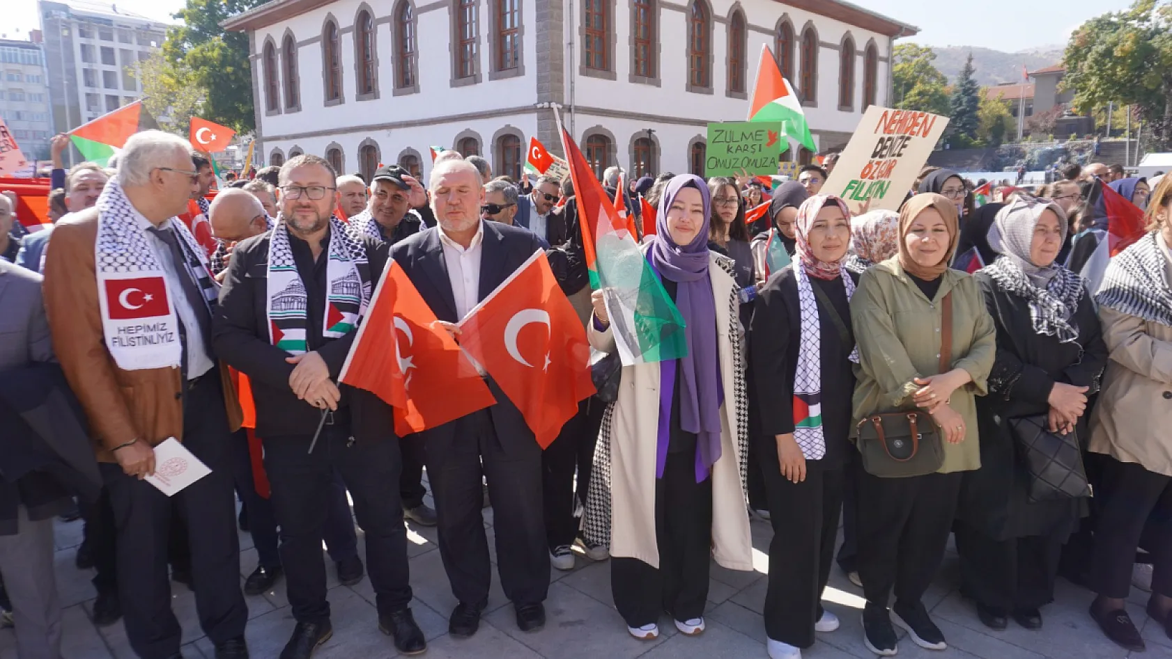 7 Ekim'de Afyon'dan Filistin'e 7 Bin Selam