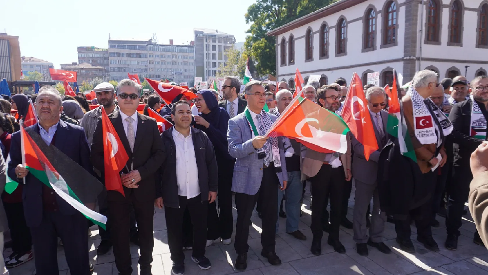7 Ekim'de Afyon'dan Filistin'e 7 Bin Selam