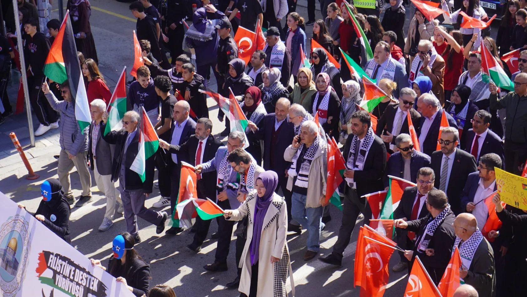 7 Ekim'de Afyon'dan Filistin'e 7 Bin Selam
