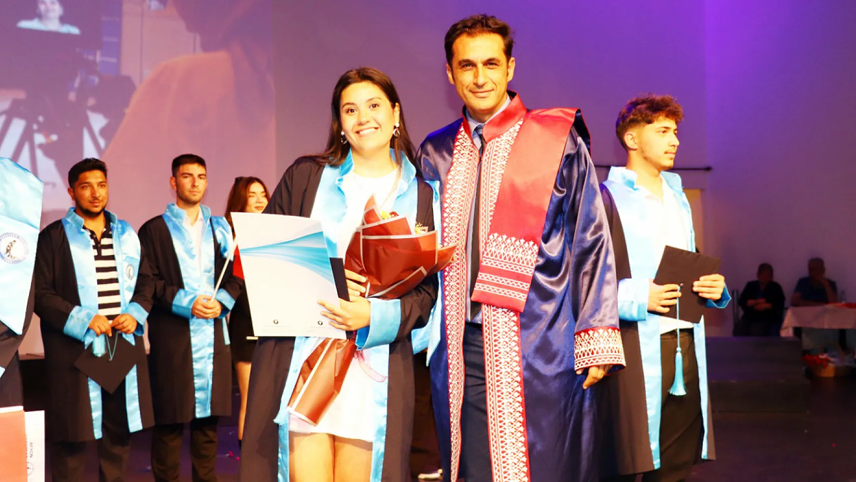 Afyon MYO'da 49'uncu Yıl Gururu, Mezuniyet Töreni İle Taçlandı