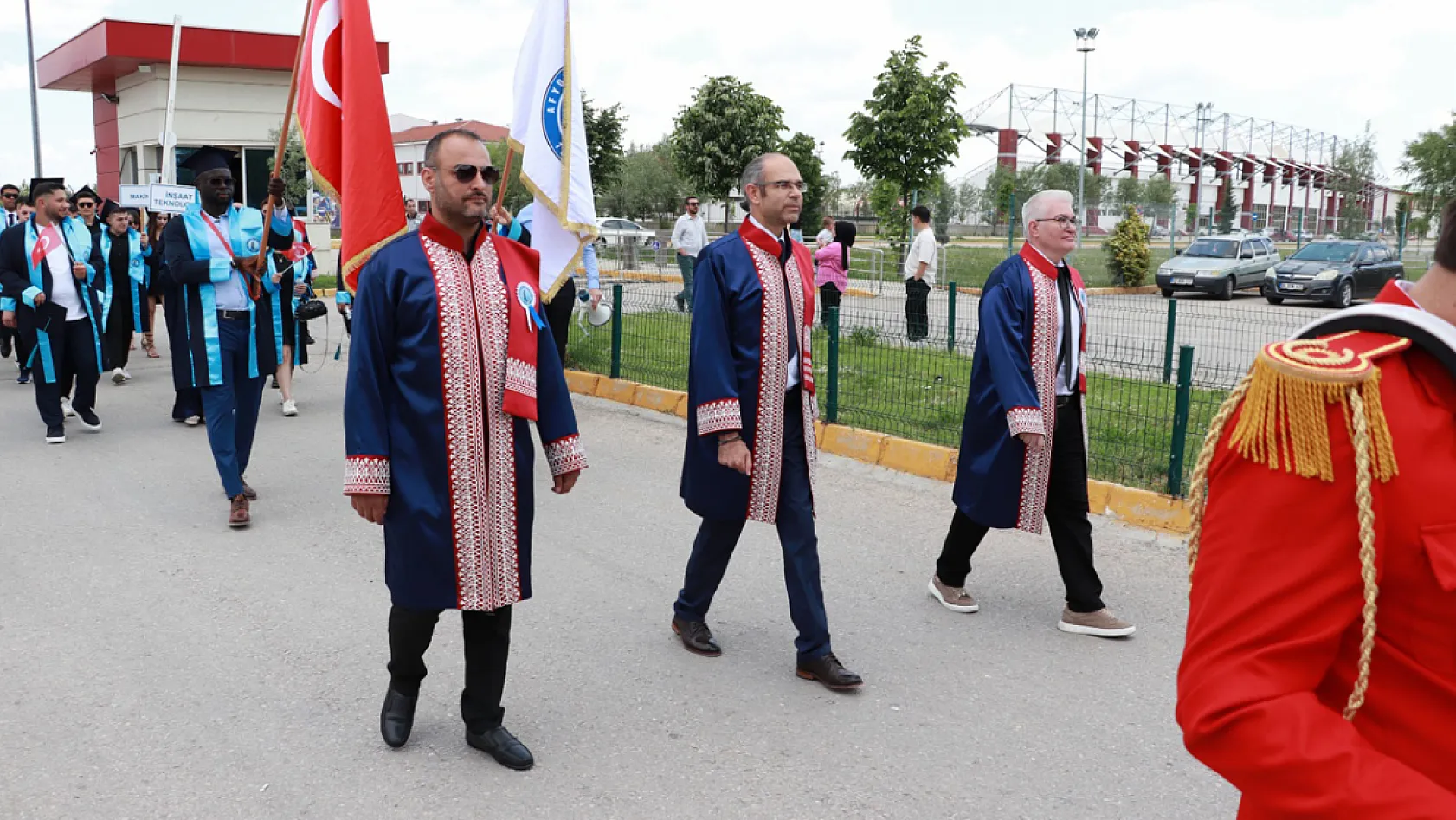 Afyon MYO'da 49'uncu Yıl Gururu, Mezuniyet Töreni İle Taçlandı