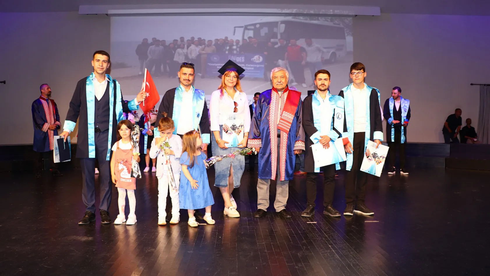 Afyon MYO'da 49'uncu Yıl Gururu, Mezuniyet Töreni İle Taçlandı