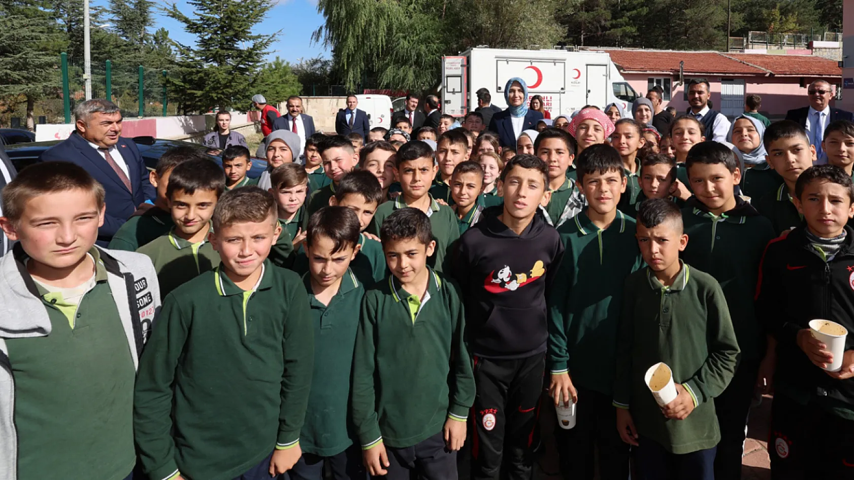 Afyon'da Yine Bir İlk… Öğrencilere Çorba İkram Ediliyor