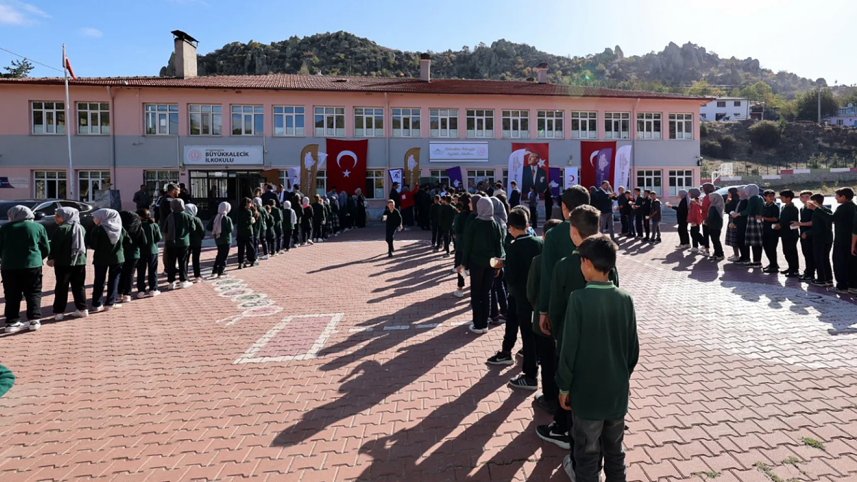 Afyon'da Yine Bir İlk… Öğrencilere Çorba İkram Ediliyor
