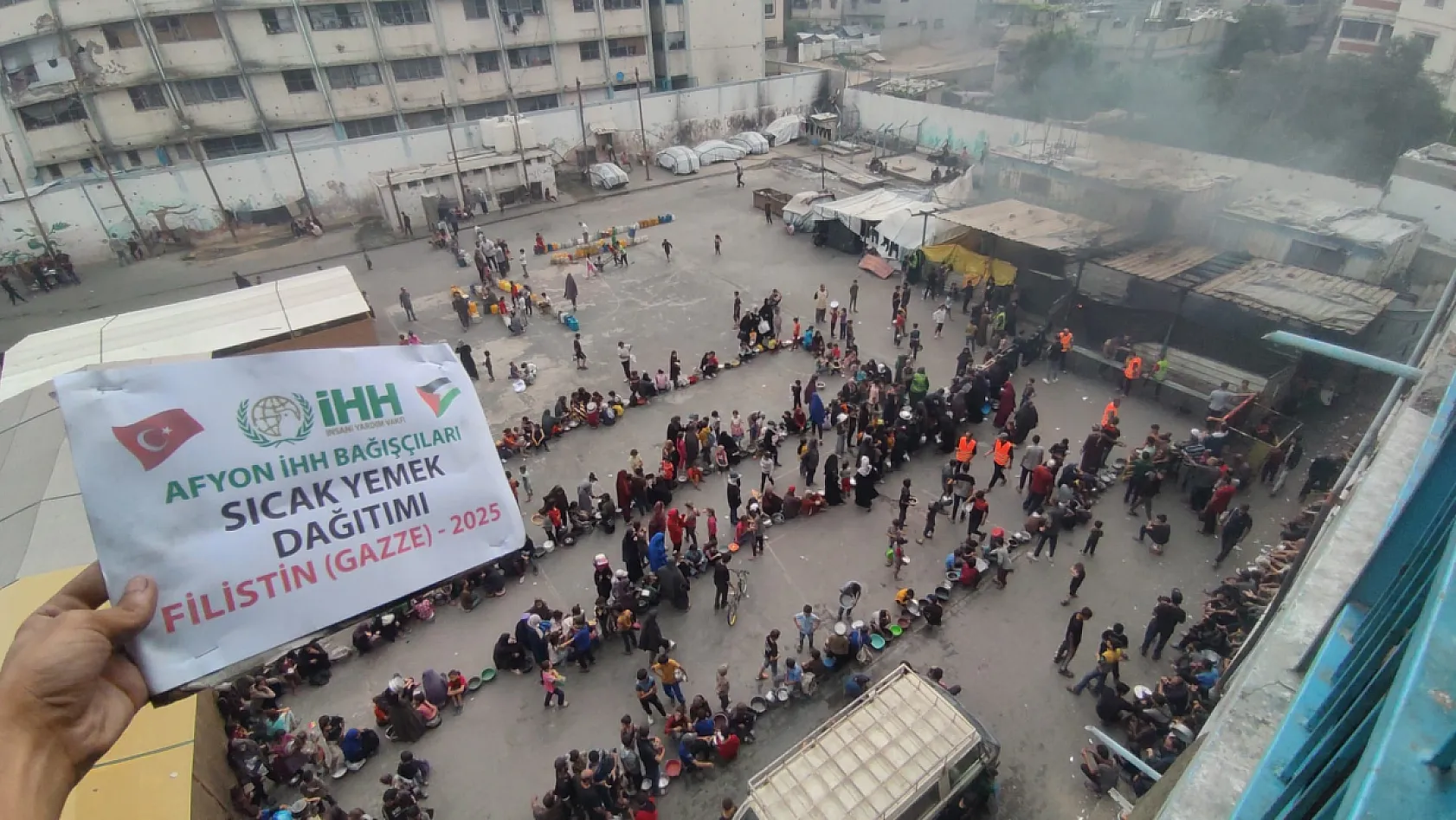 Gazze'deki Çocuklara Sıcak Yemek Afyon'dan Gitti