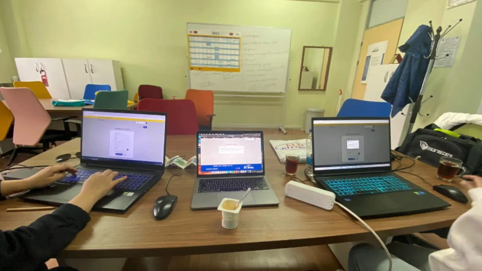 Gençler! Avrupa Fırsatlarından Yararlanın