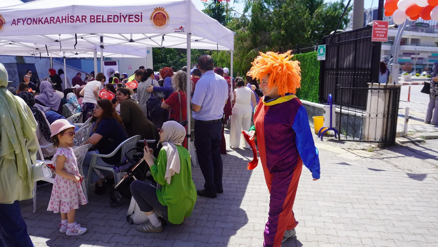 HEM'de Çocukların Gönlü Alındı, Üretenler İçin Vitrin Açıldı