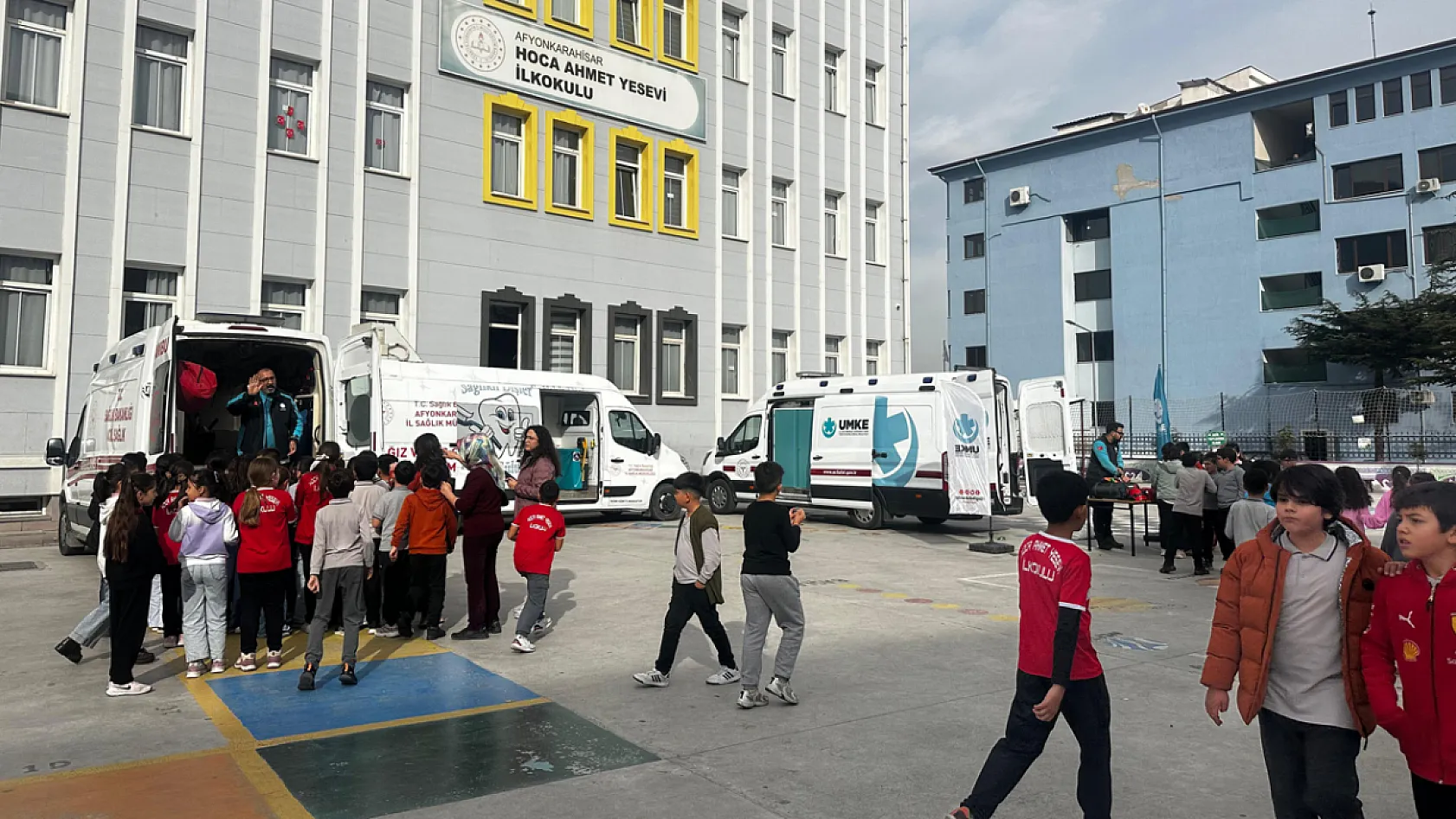 Hoca Ahmet Yesevi İlkokulu'nda Sağlıklı Gelecek Eğitimi