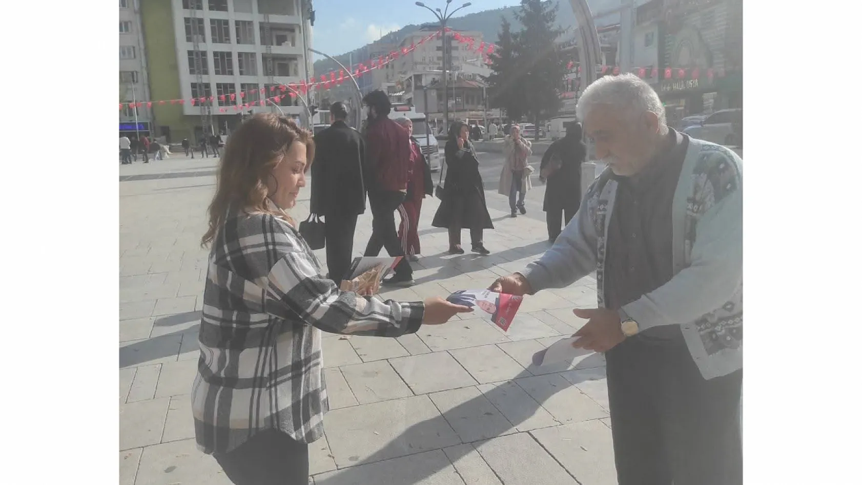 Yeniden Refah Partisi'nden Afyonkarahisar'da Saha Çalışması Ve Esnafa Siftah Desteği