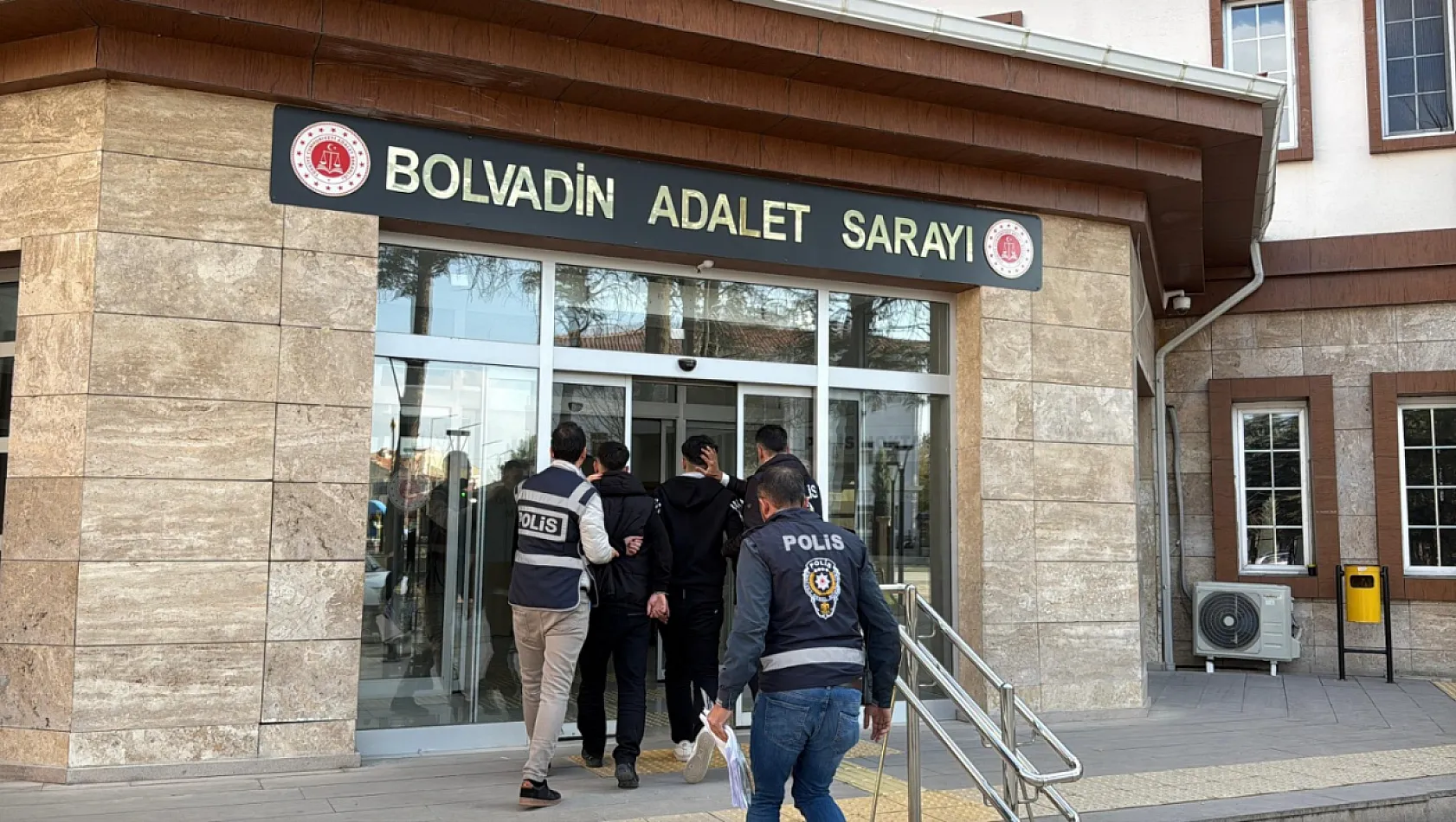 Afyon Polisi'nden Bolvadin'de Süper Operasyon