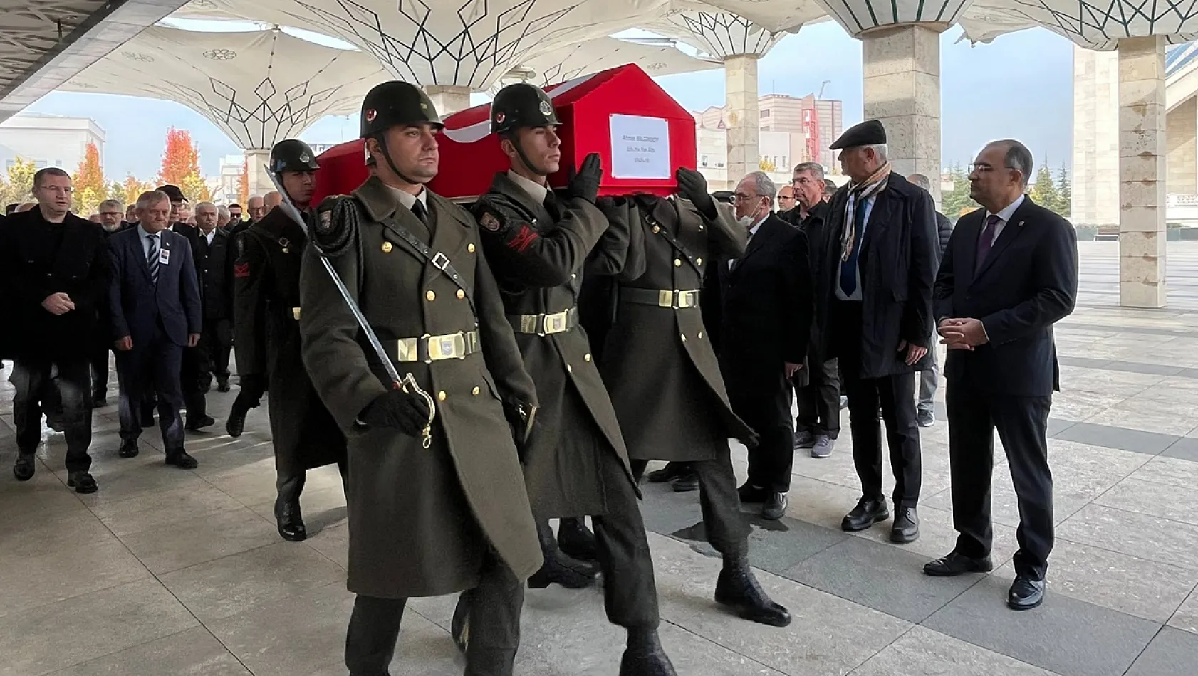 Afyon Sevdalısı Bilginsoy Son Yolculuğuna Uğurlandı