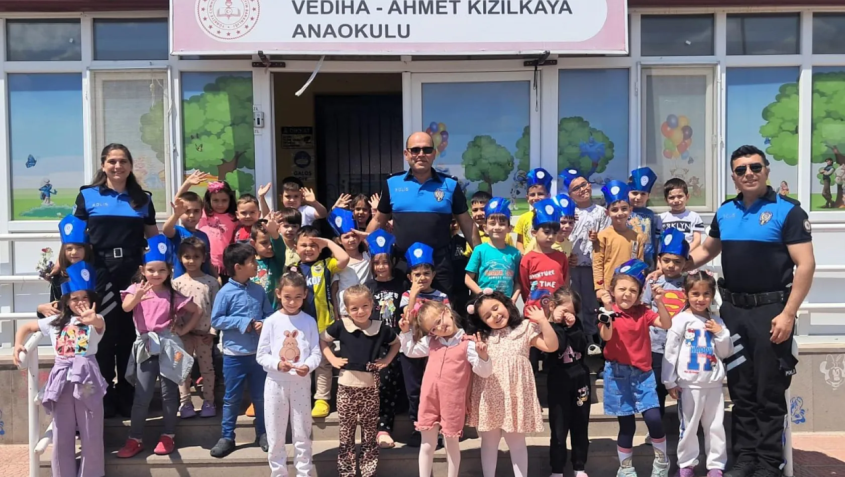 Anaokulunda Siren Sesleri: Miniklere Polislik Mesleği Tanıtıldı