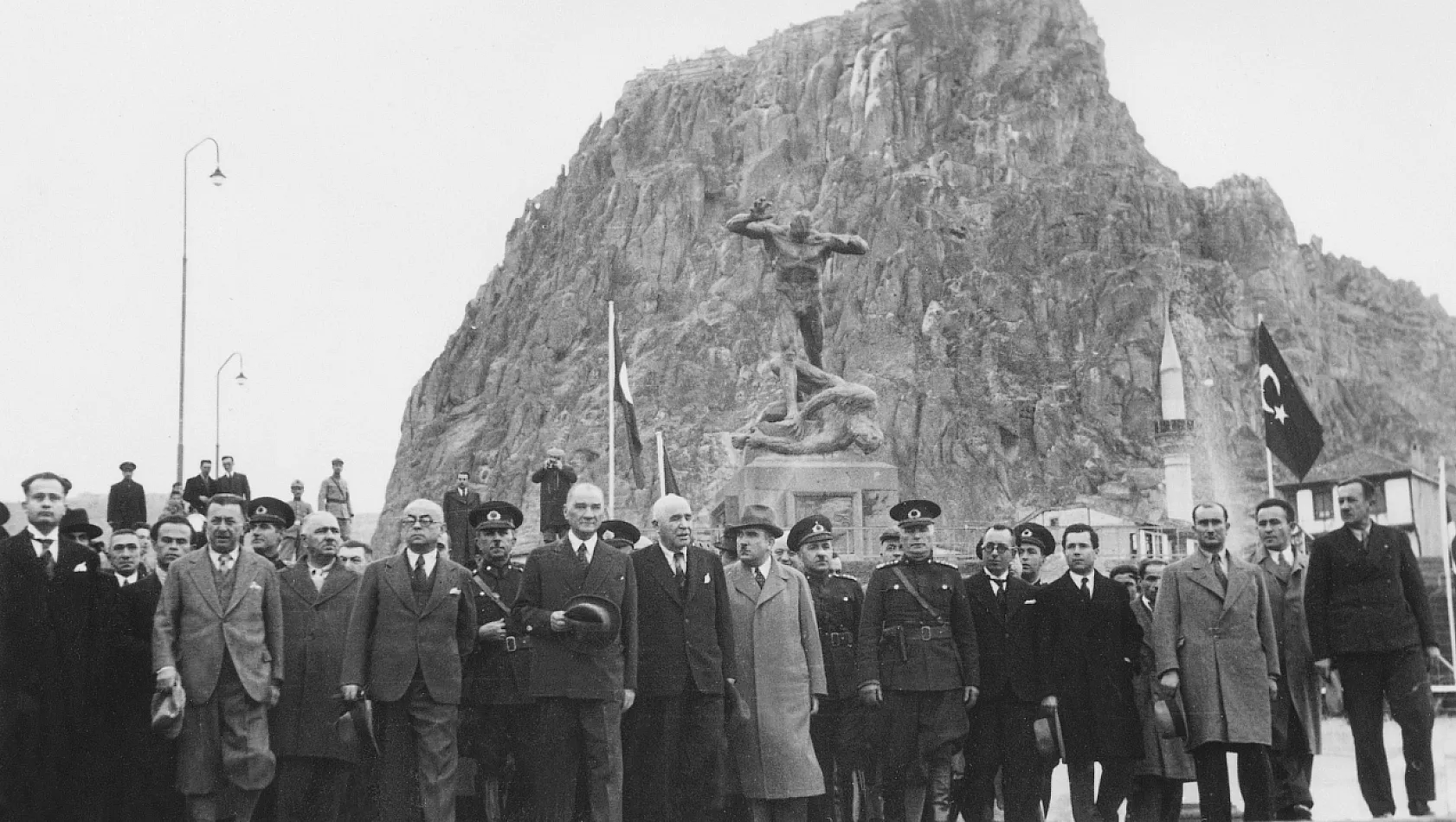 Atatürk Afyonkarahisar'da. Tarihi Fotoğraflar