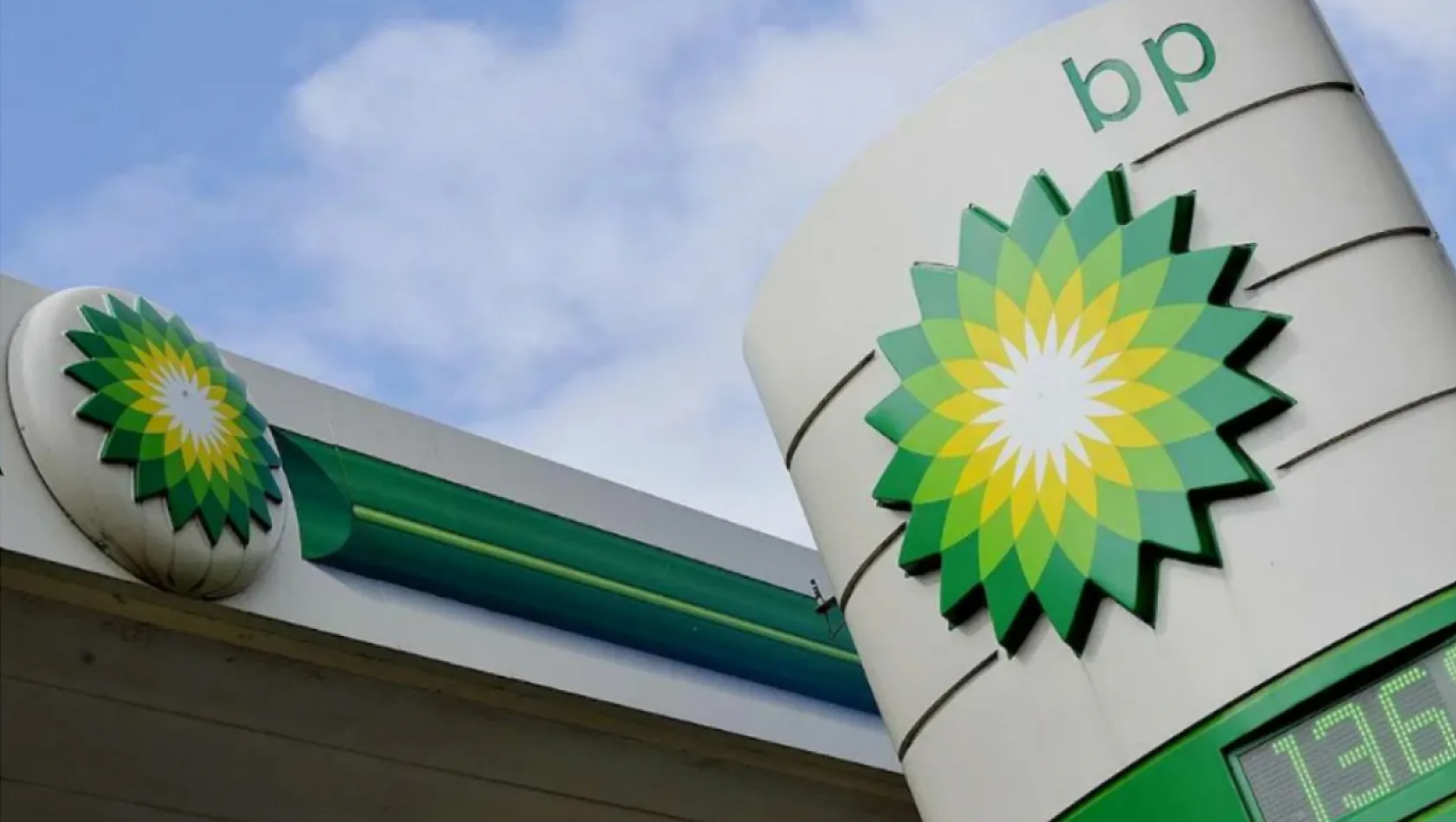 BP Türkiye'den Çekiliyor. İstasyonların Adı Değişecek