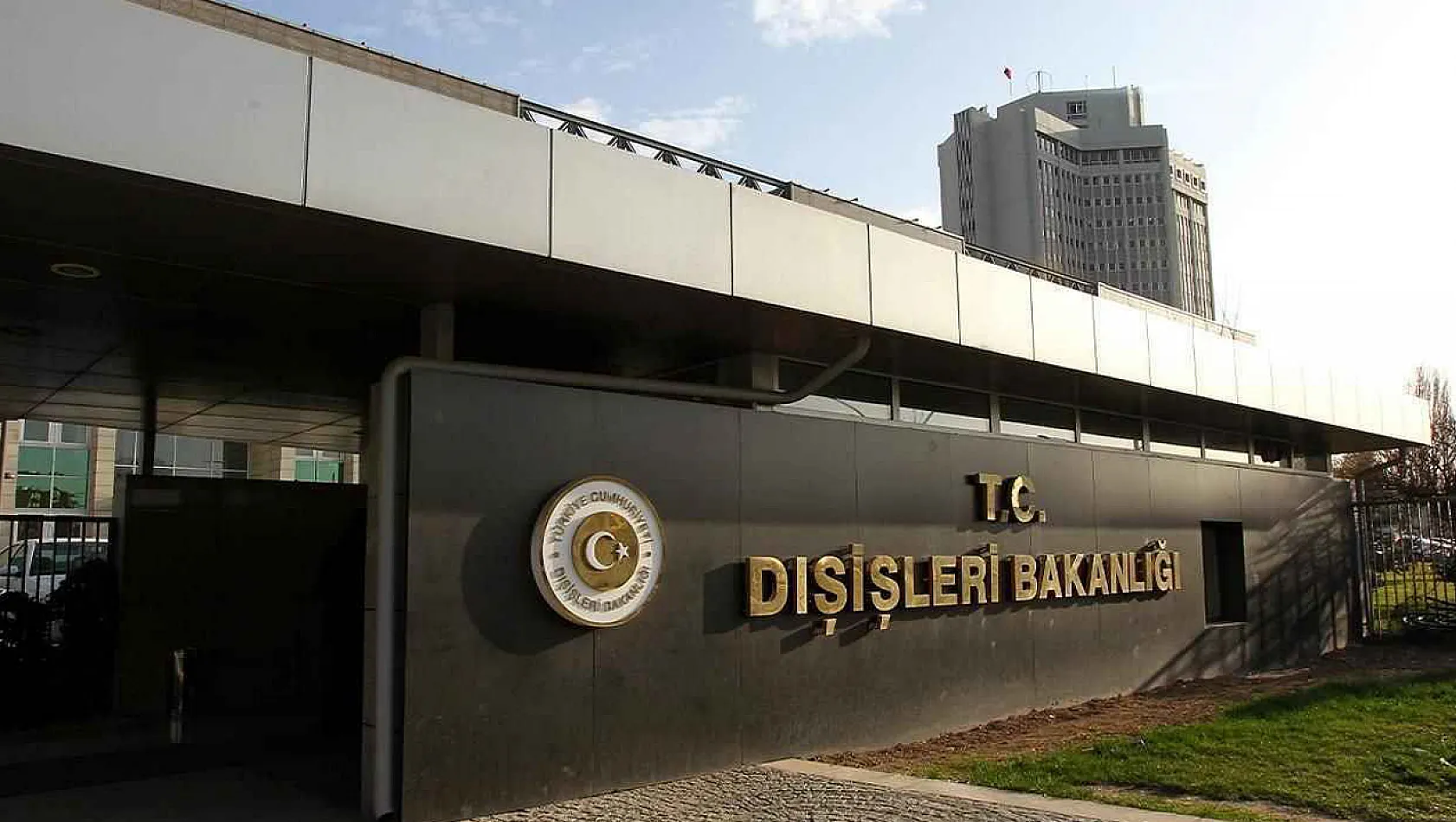 Dışişleri Bakanlığına 41 Memur Alınacak