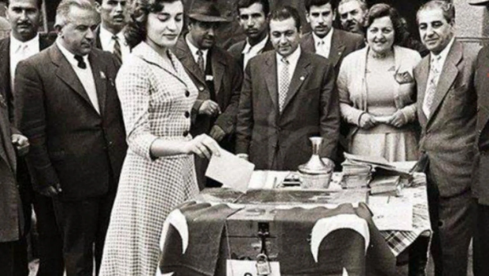 Afyon'un İlk Kadın Vekili: Mebrure Gönenç
