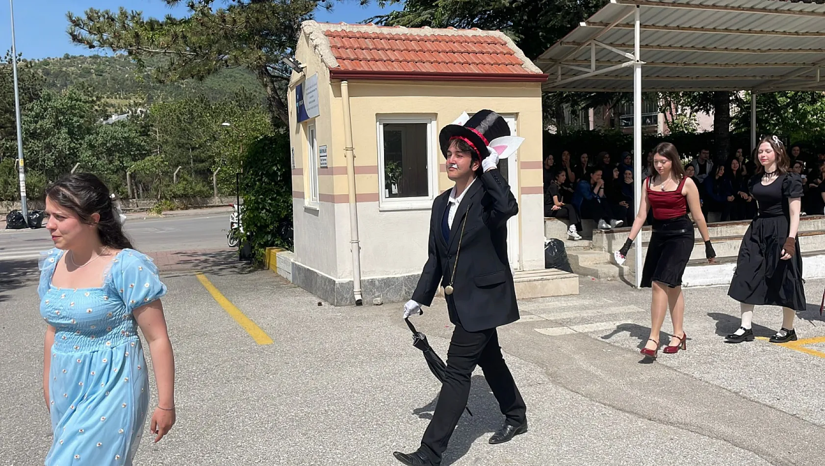 Afyon'da Roman Gibi Mezuniyet