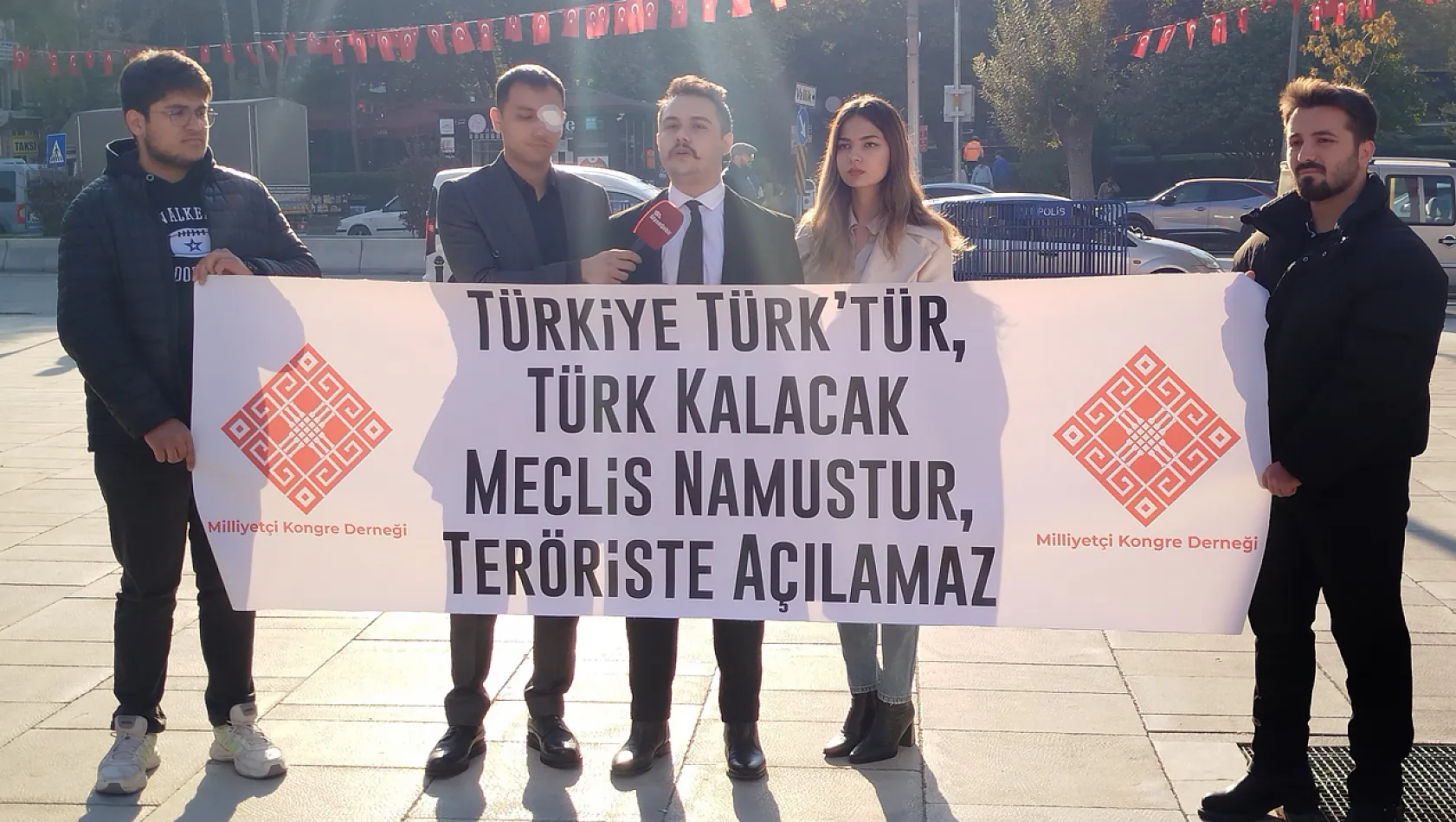 'Gençliğe Emredileni Yapmaktan Geri Durmayacağız'