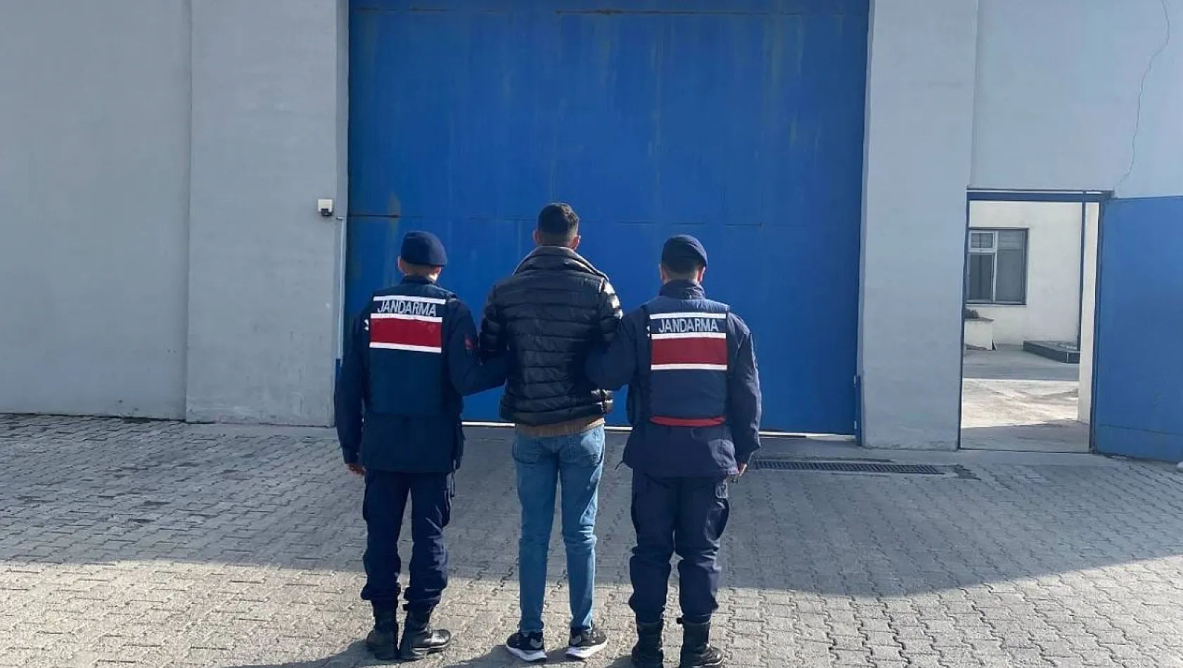 Jandarma, Bir Haftada 38 Kişiyi Yakaladı