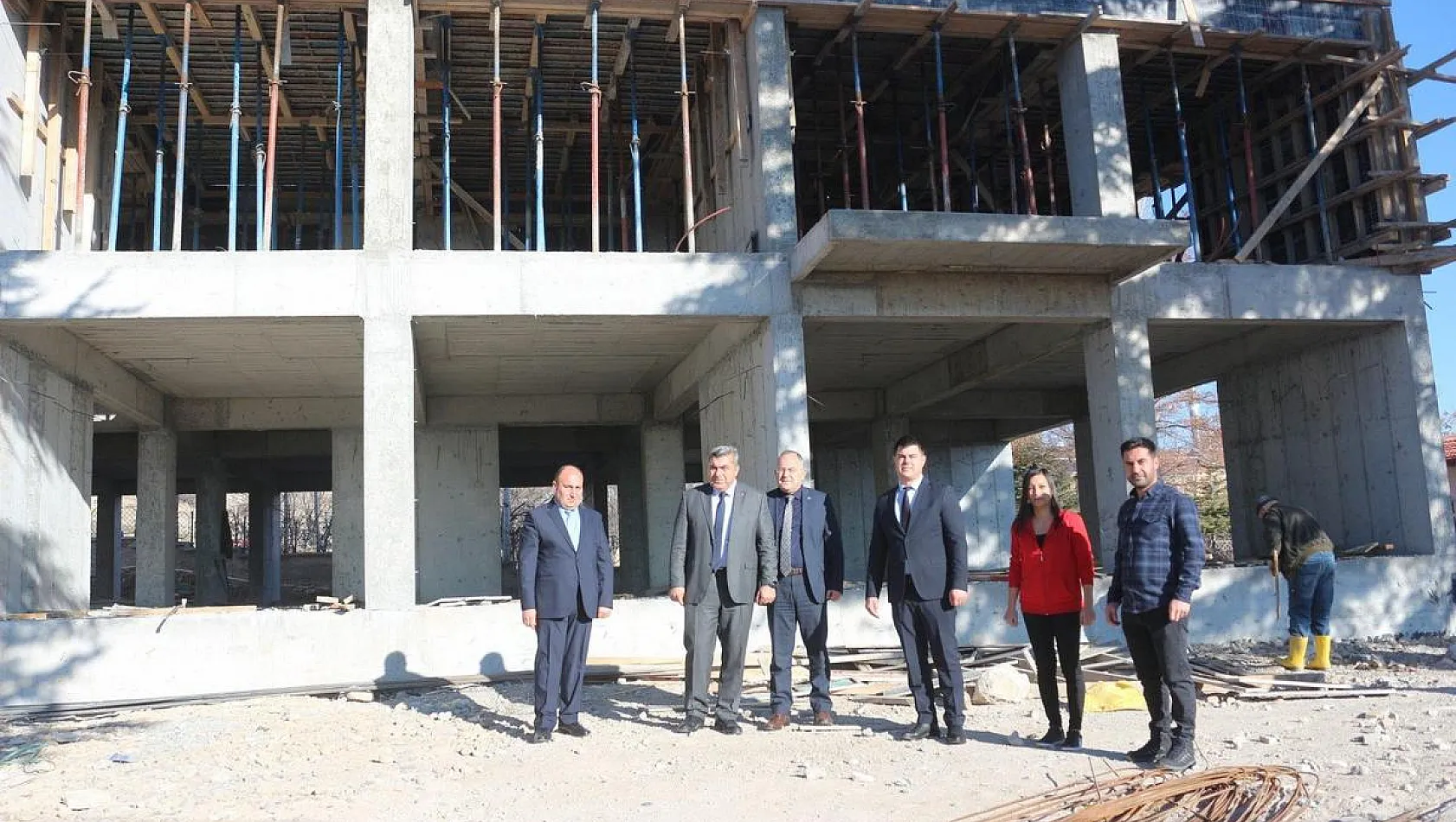 Kızıldağ köyünde okul inşaatı devam ediyor