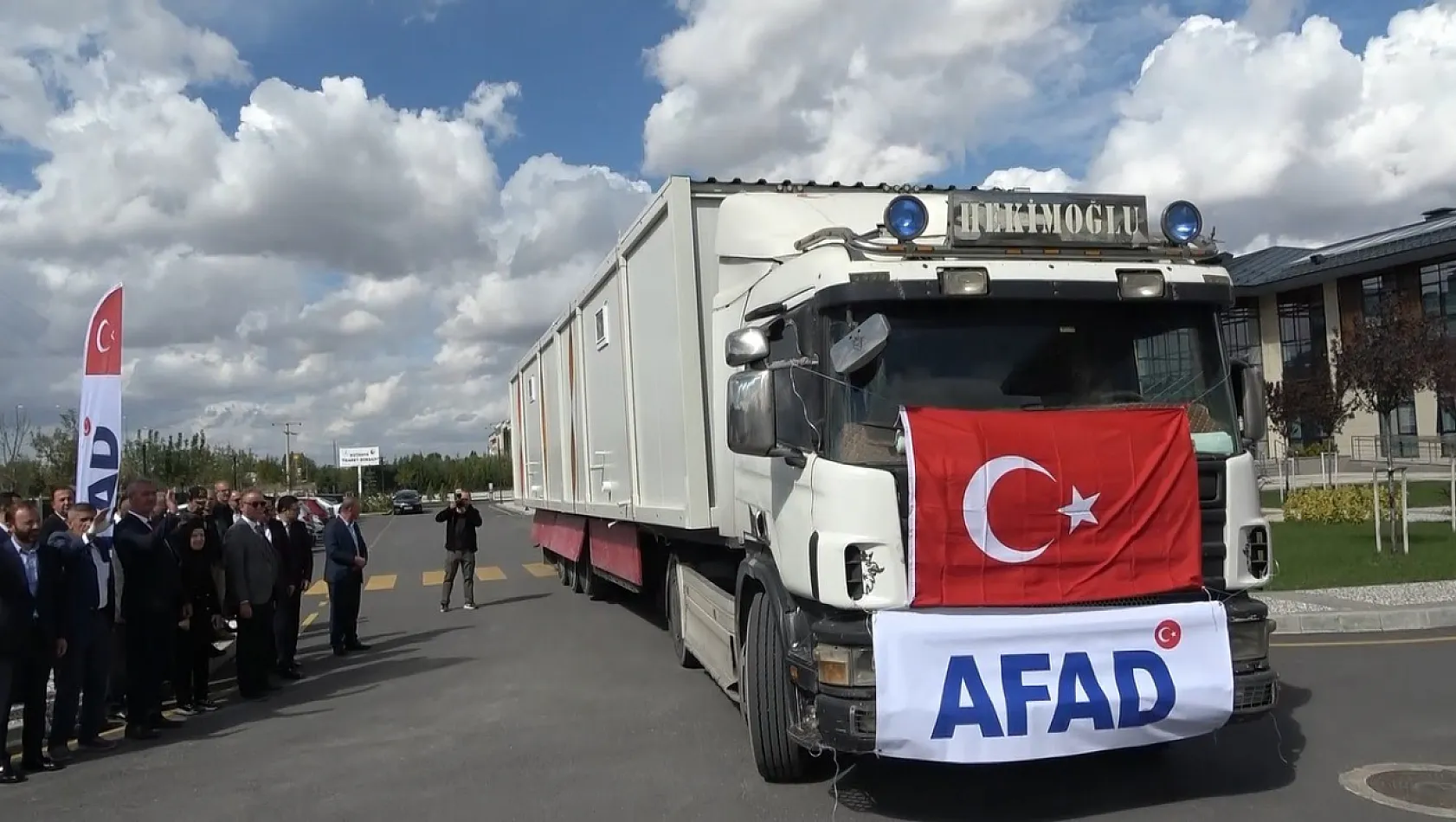 Selden Etkilenen Bosna Hersek'e 60 Konteyner Yardım