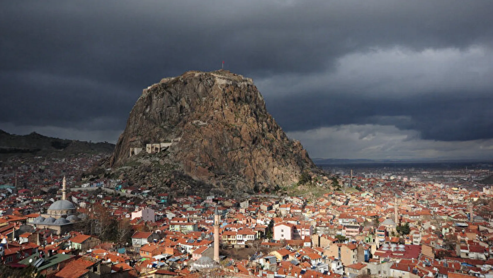 The Guardian Yazdı: Afyon'un Ortasında Kalesi...