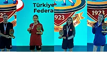 Afyonlu Kızlar Güreş Turnuvasından Madalyalarla Döndü