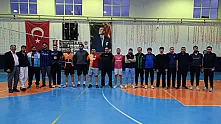 Hocalar'da Şehit Öğretmen Anısına Voleybol Turnuvası Başladı