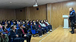 Afyon'da Lisede Geniş Kapsamlı Eğitim