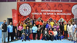 Afyon'da Masa Tenisi'nde Kıyasıya Mücadele
