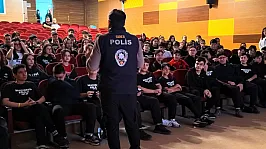 Afyon'da Polis 1320 Öğrenciye SİBER Suçları Anlattı