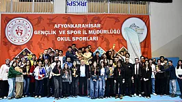 Afyonkarahisar'da Satrançta Fen Lisesi Takımı Şampiyon