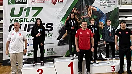 Afyonlu Sporculardan Madalya Yağmuru