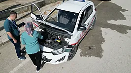 Ehliyet Alabilmek İçin Tüm Hünerlerini Sergilediler
