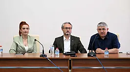 'Eli Kara Olanın Cebi Para Olur'