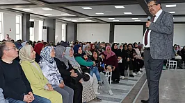 Halk Oyunları'nda Hünerlerini Sergilediler