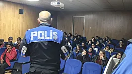 Liselilere Polisten Hayati Reçete: Siber Güvenlik Ve Trafik