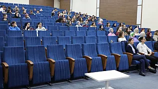 AFSÜ'lü Öğrencilere Avrupa Yolu Açık