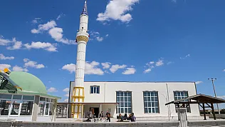 Afyon'da Battalgazi Camii Gönüllere Hitap Ediyor