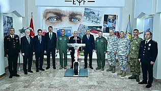 Bakan Güler, Eskişehir'deki Hava Bakım Fabrikasını Ziyaret Etti