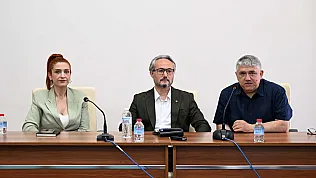 'Eli Kara Olanın Cebi Para Olur'