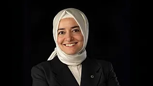 Fatma Betül Sayan Kaya İstifa Etti