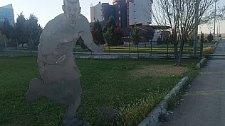 'Maketi Yenileyelim, Yeni İsimler Ekleyelim'