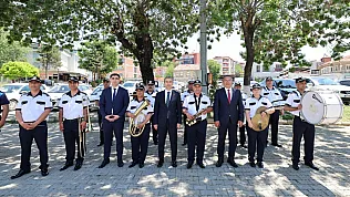 Vali Aktaş, Dinar Belediye Bandosundan Özel Karşılama