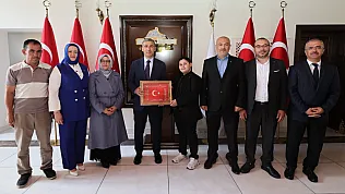 Vali Aktaş, Şehit Ailesi Ve Gazi İle Yakından İlgilendi