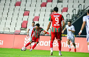 1923 Afyonkarahisarspor Ziraat Türkiye Kupası'nda Karşıyaka'ya 3-1 yenildi