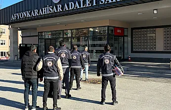 27 Yasadışı Göçmen Sınır Dışı Edildi… Organizatörler Tutuklandı