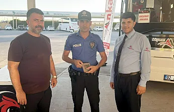 4,5 Milyonluk Altın Buldu, Sahibine İade Etti